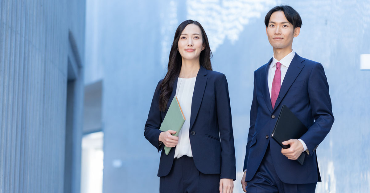 公認会計士の転職先やキャリアの可能性をイメージしたビジネスシーン