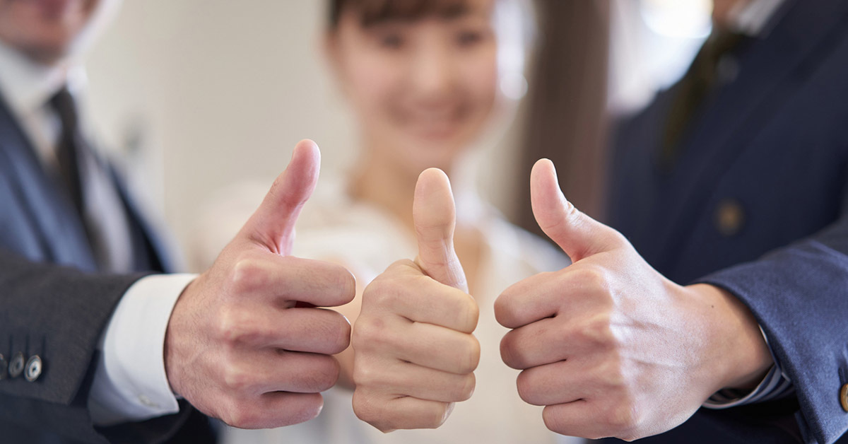 Thumbs Up Image Of People Who Have Successfully Changed Jobs